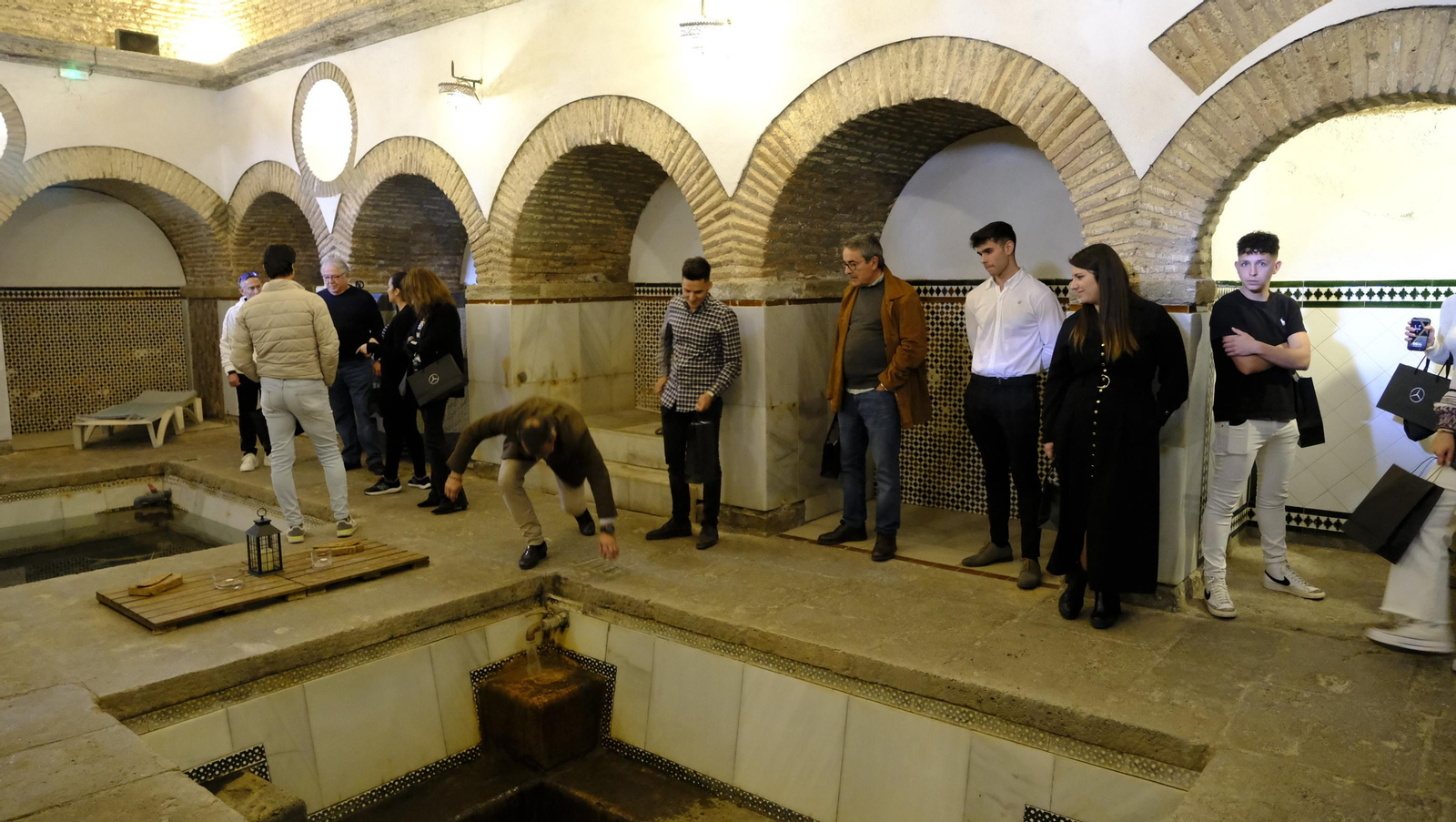 imágenes de la presentación de los nuevos Mercedes-Benz eléctricos, en SAVERES Huércal de Almería