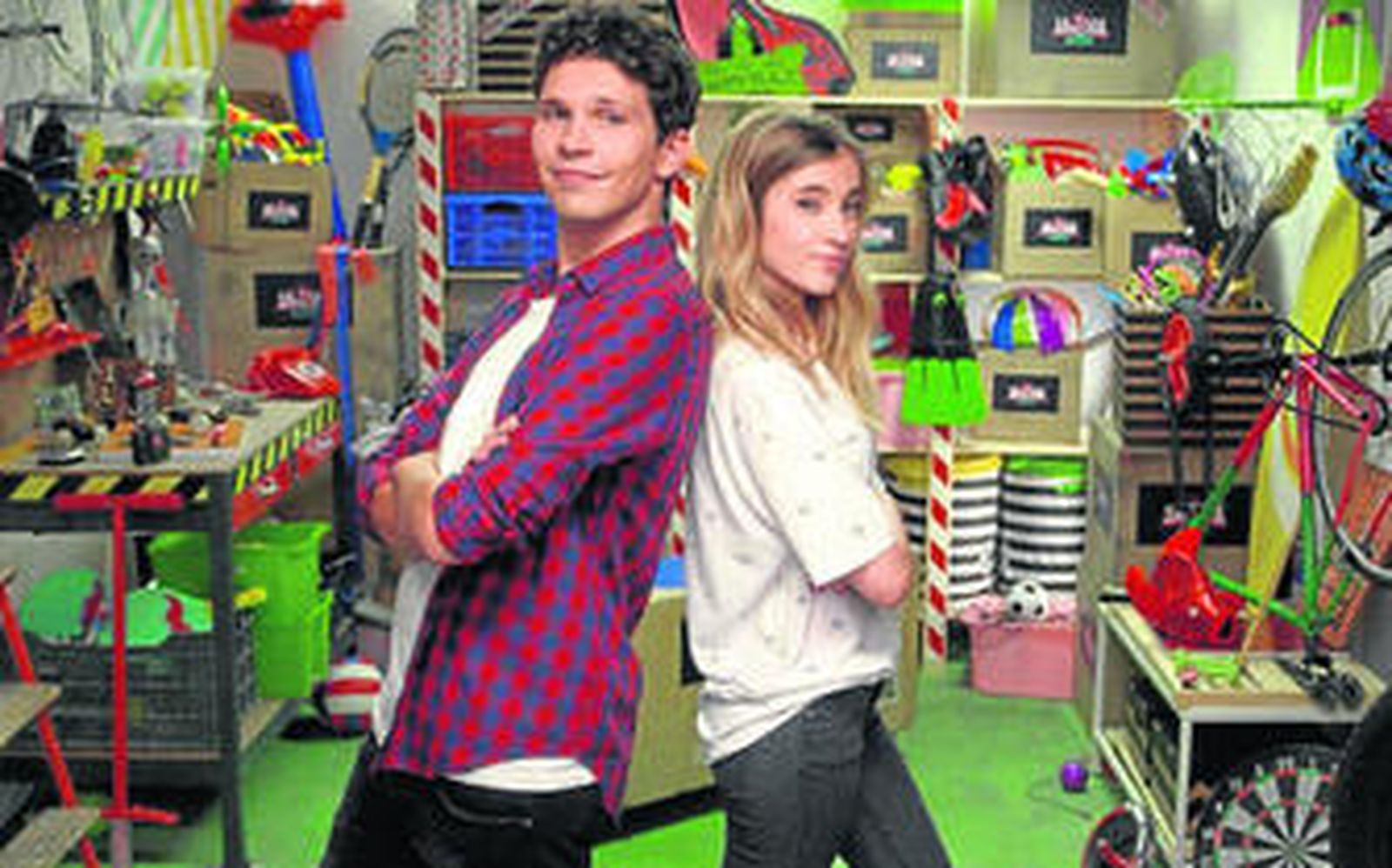 Chim y Rebeca, de las redes sociales a tener su programa en la tele, 'Jaja Show'.