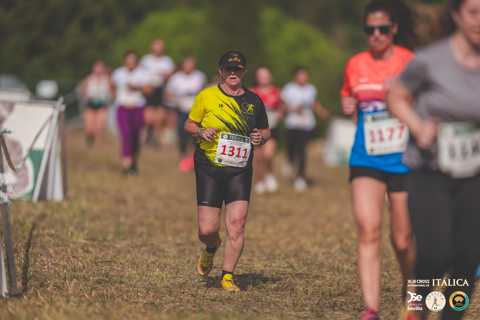 Búscate en las fotos del Cross de Itálica 2025 | 1