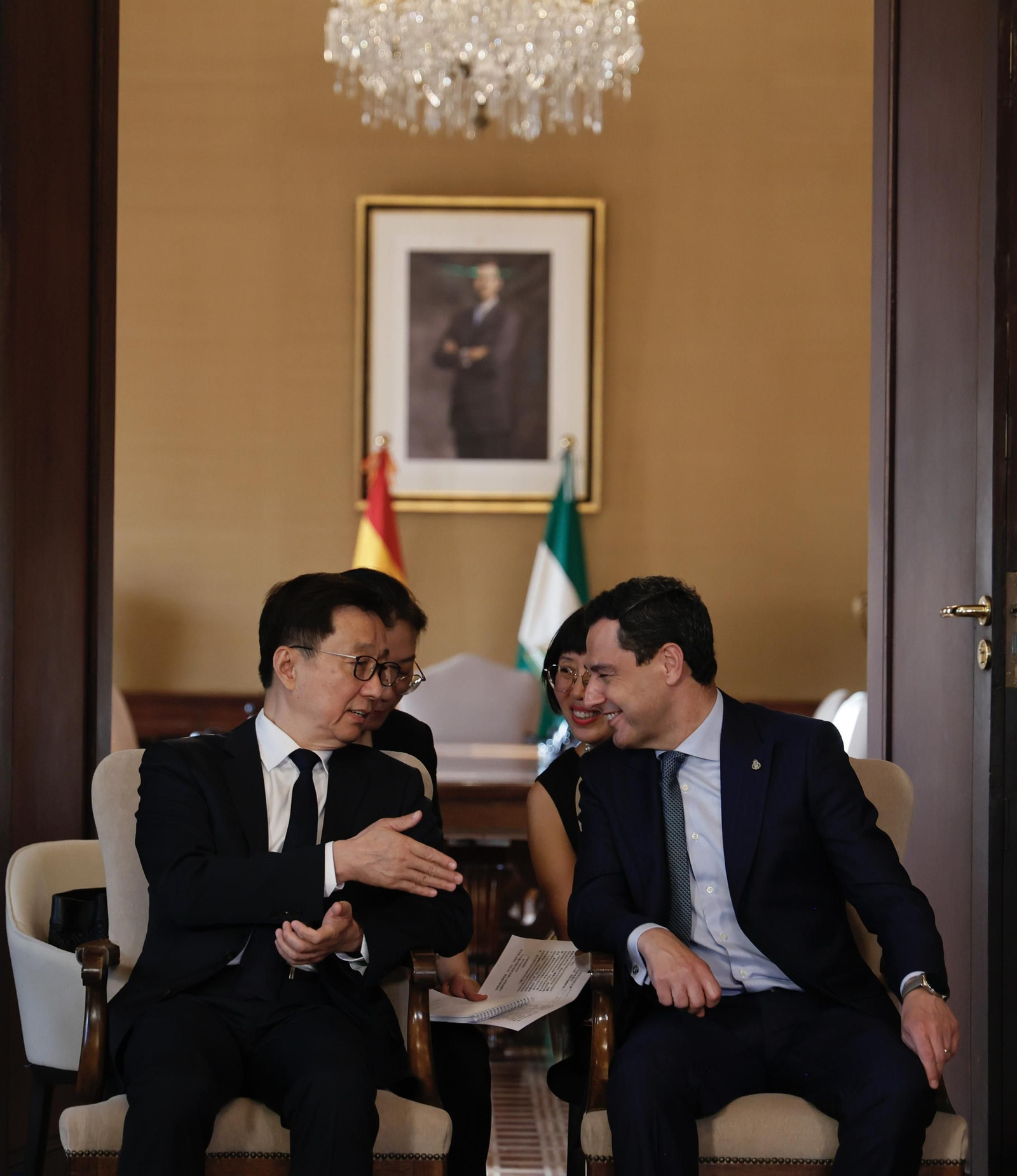 Las mejores fotos de la visita del vicepresidente chino Han Zheng a Sevilla para reunirse con Juanma Moreno