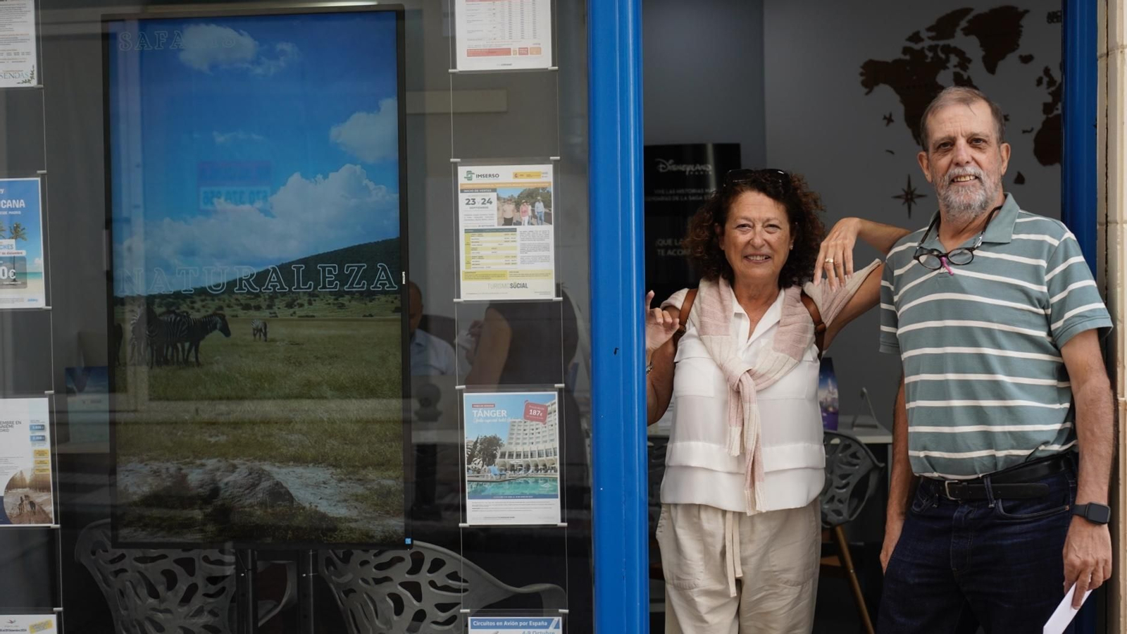 Los mayores de Algeciras llenan las agencias de Algeciras para la compra de viajes del Imserso