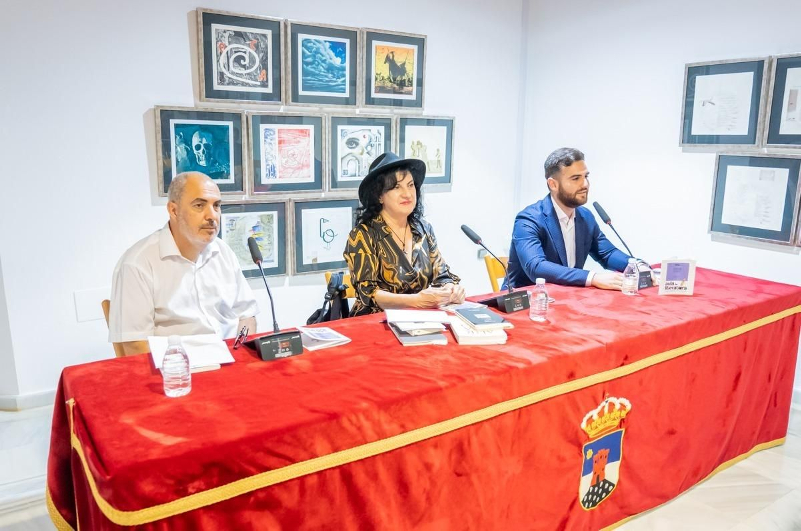 Aurora Luque junto a Diego Reche y el concejal de Cultura, Juan Carlos Muyor.