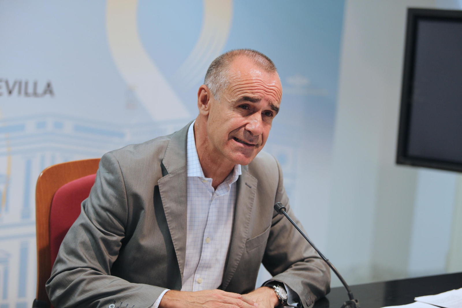 Antonio Muñoz en una rueda de prensa.