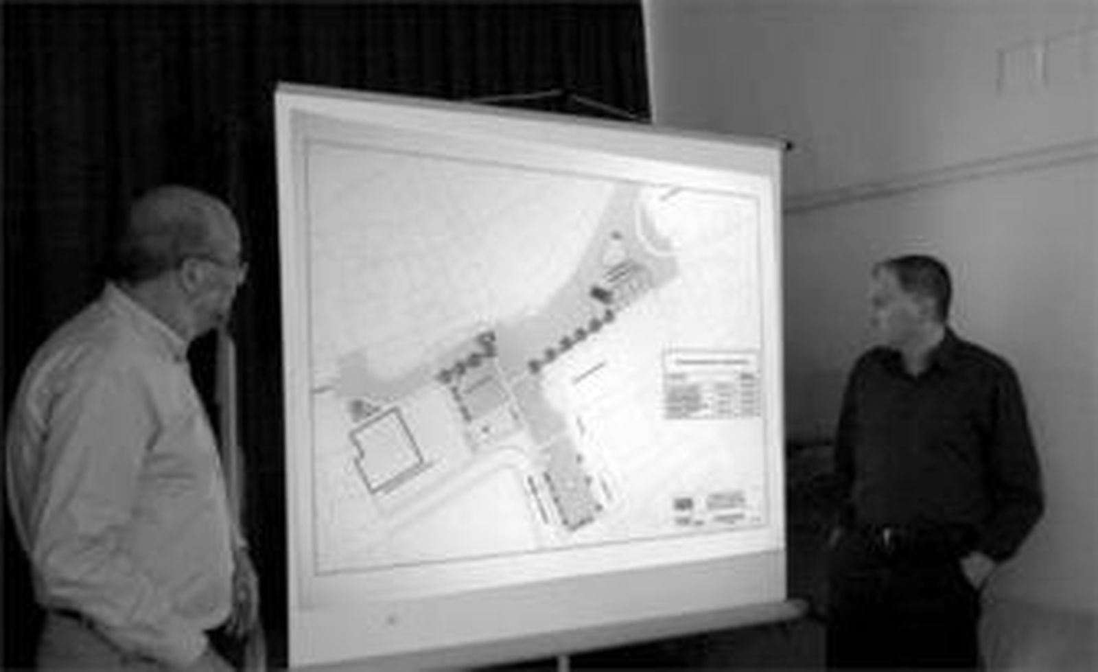 Antonio Roldán y Francisco Alba durante la presentación.