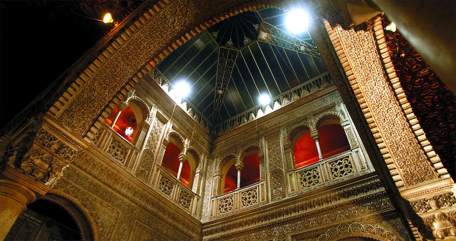 Interior del Casino Gaditano, en la plaza de San Antonio.