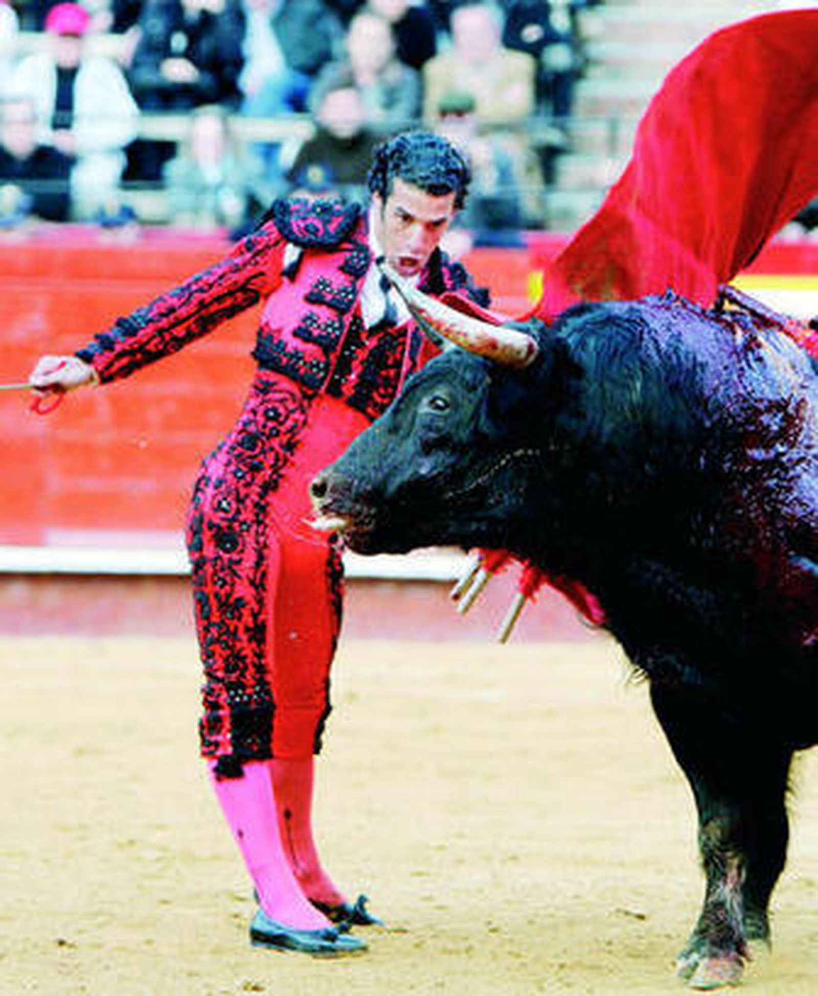 Morenito de Aranda, ante el toro que cerraba plaza.