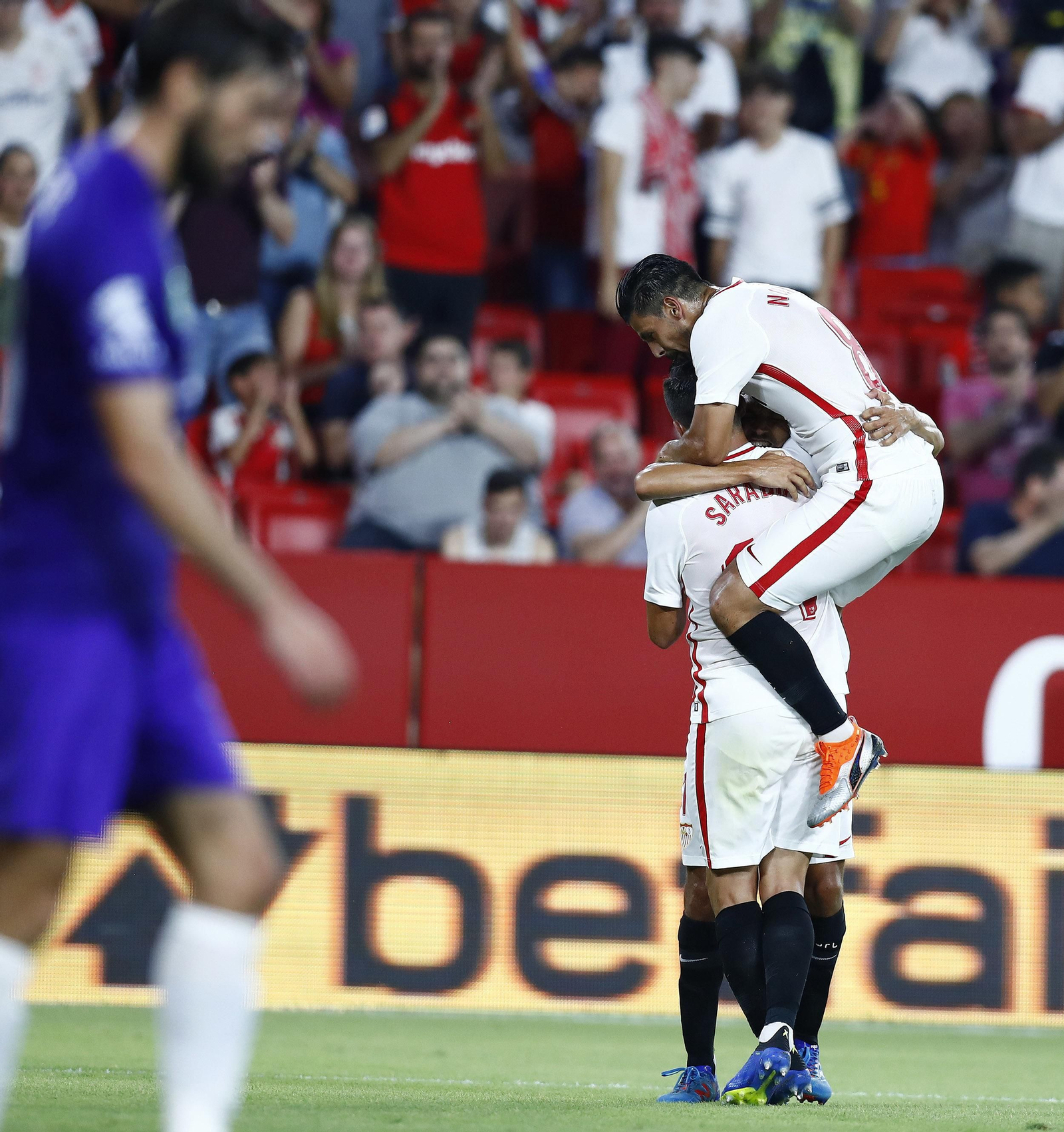 Las imágenes del Sevilla-Újpest