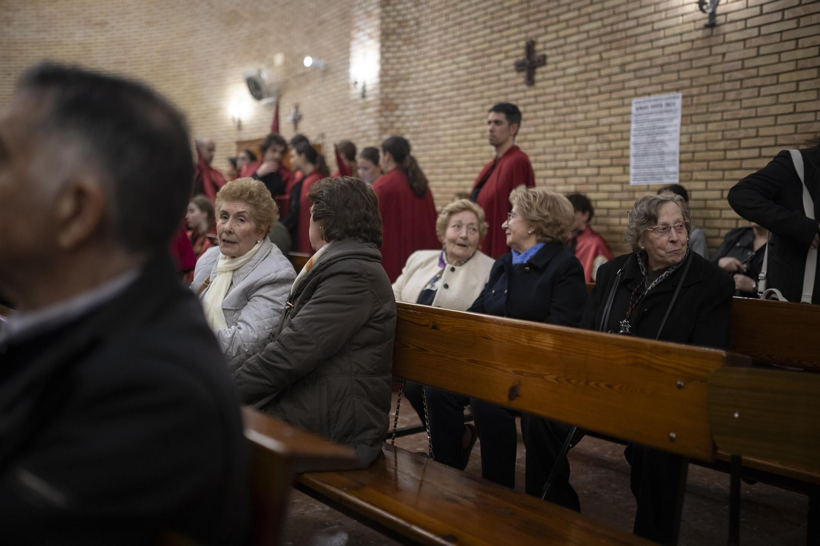 Las mejores imágenes del Viernes Santo en Huelva: Hermandad de la Fe
