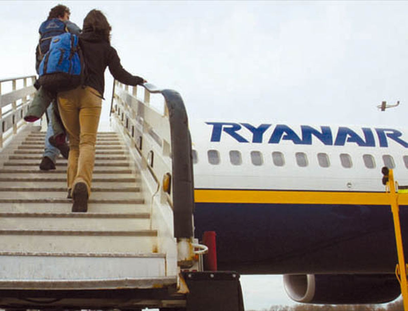 La Cámara de Comercio ve a las 'low cost' como "oportunidad" para Sevilla