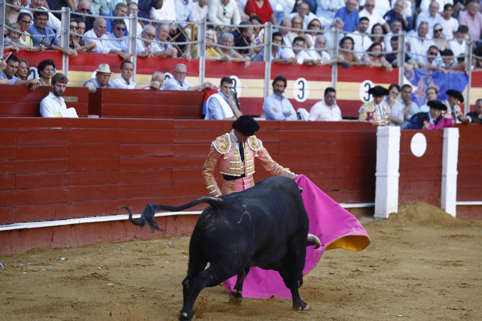 Las mejores imágenes de los toreros Fortes, Juan Ortega y David de Miranda en la Feria de Almería 2025