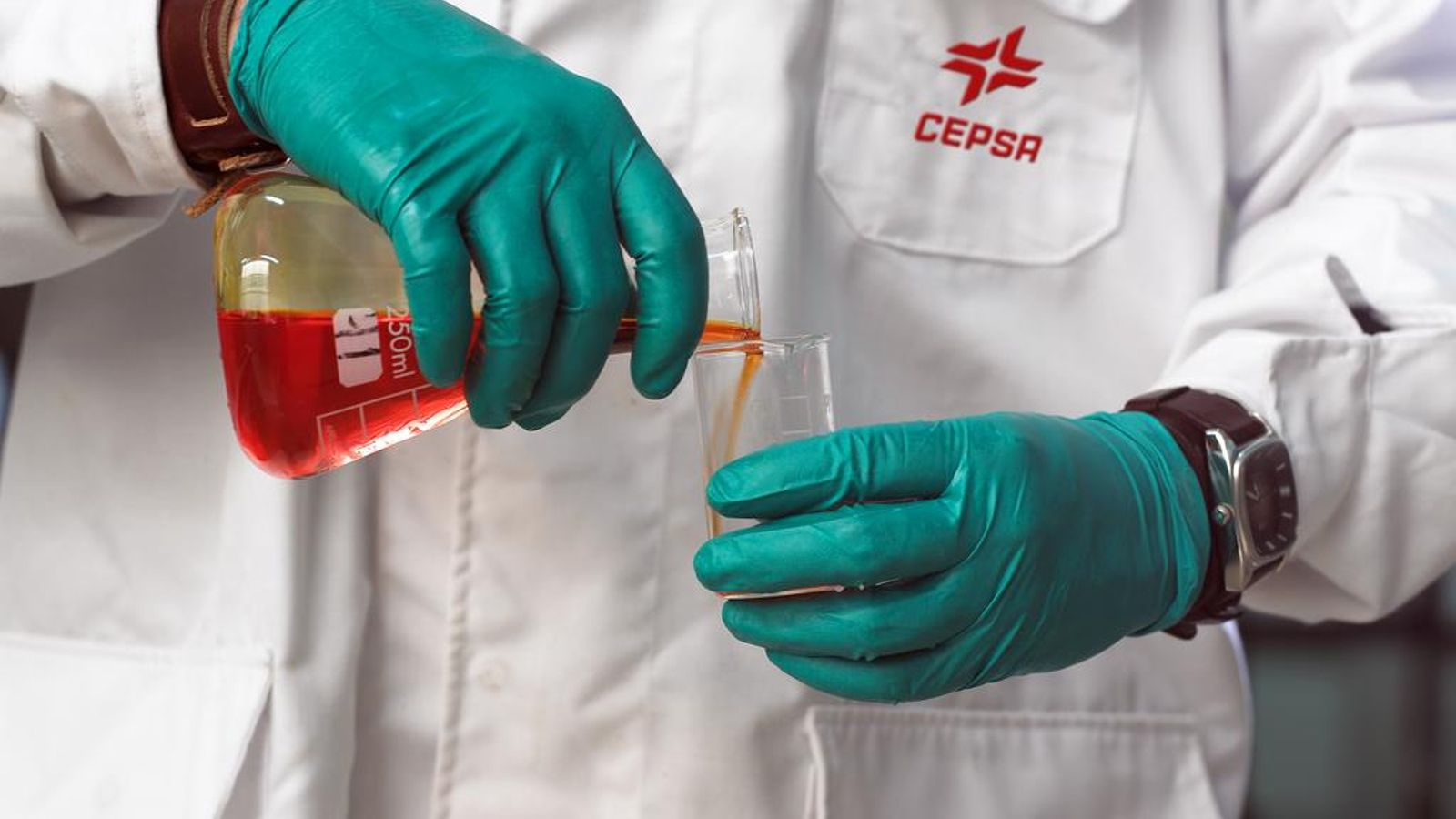 El desarrollo de biocombustibles de segunda generación va a ser uno de los objetivos de Cepsa dentro de su plan de movilidad. El desarrollo de biocombustibles de segunda generación va a ser uno de los objetivos de Cepsa dentro de su plan de movilidad.