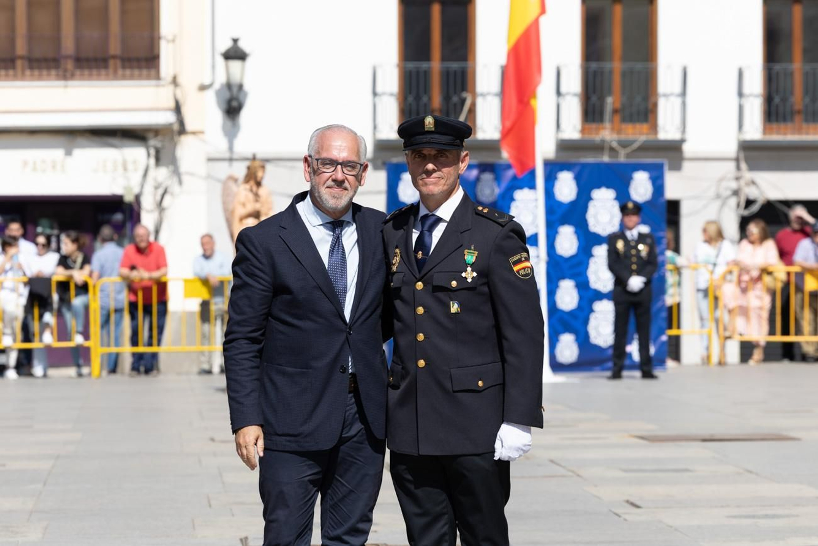 Acto por el día de la Policía Nacional, con motivo de la festividad los Santos Ángeles Custodios