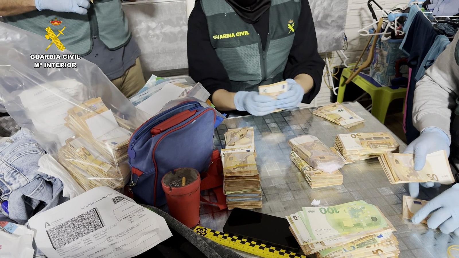 El dinero en metálico incautado supera ampliamente los 200.000 euros