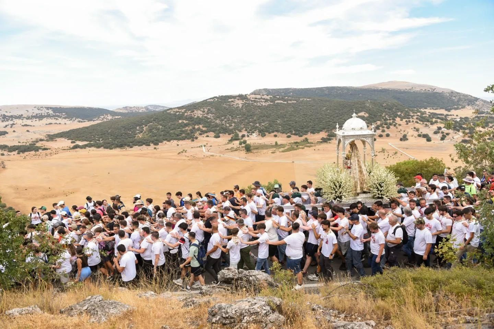 La Bajá de la Virgen de la Sierra en Cabra.