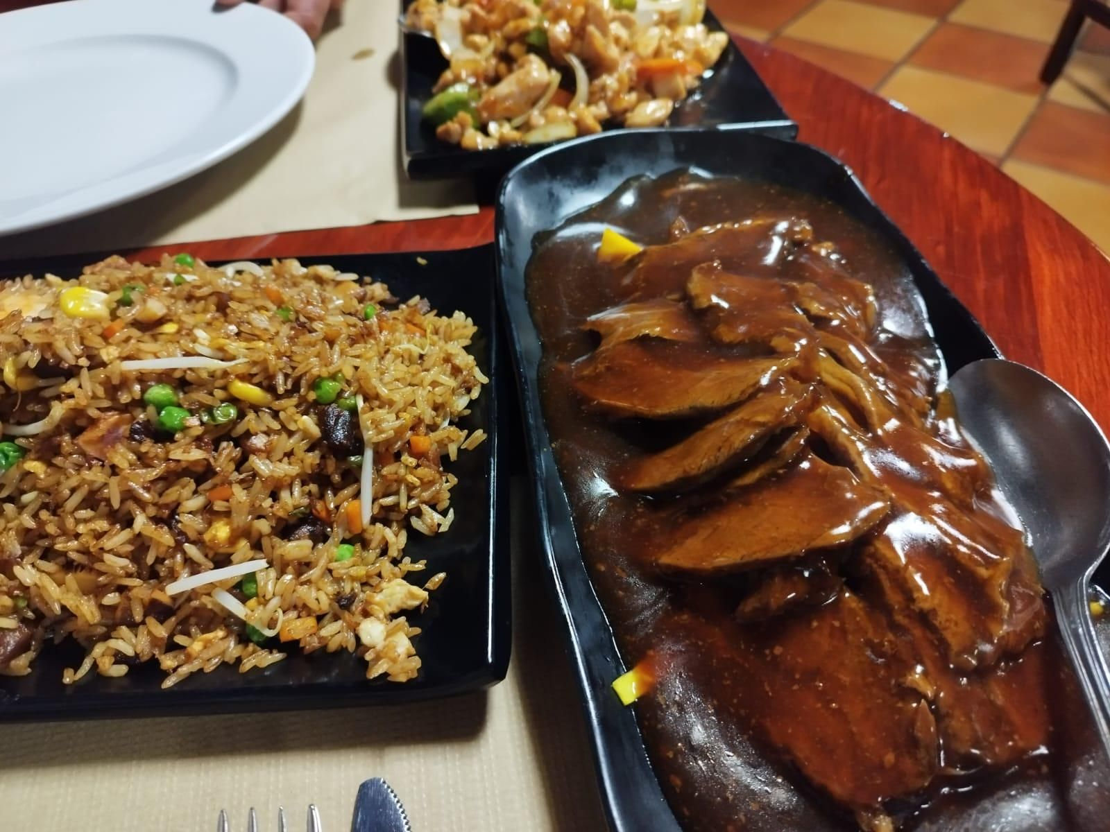 Platos del restaurante Ze Yun.