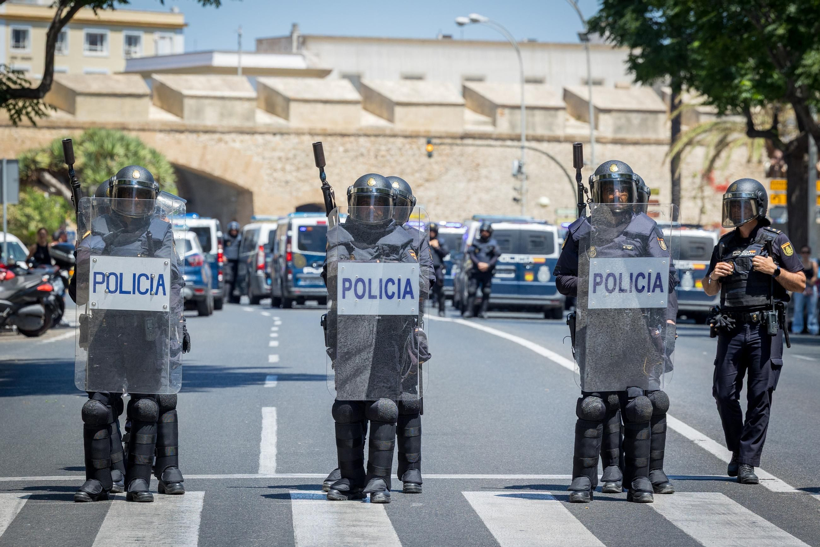 Las imágenes de las protestas de la huelga del metal en Cádiz de este miércoles 25 de junio