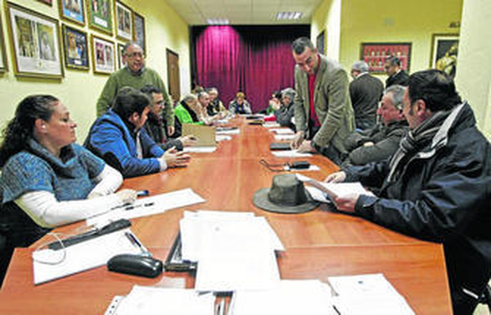 Imagen del pleno del Consejo Local de Hermandades y Cofradías celebrado ayer por la noche.