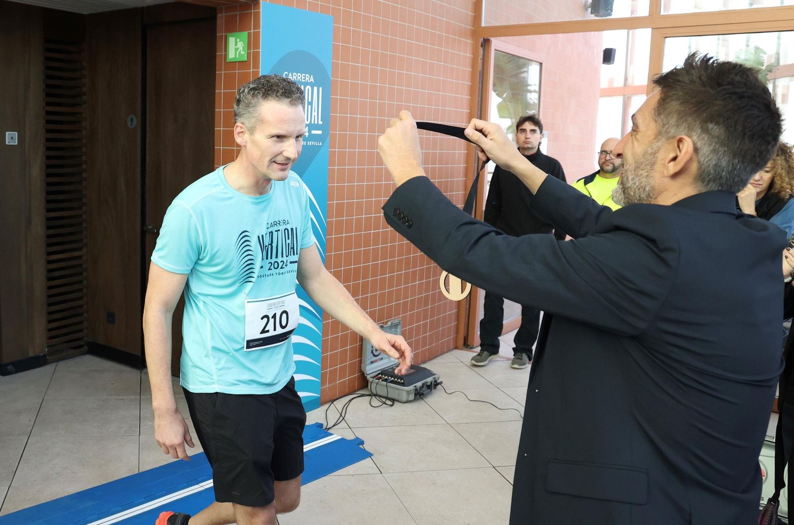 Las fotos de la Carrera Vertical en Torre Sevilla