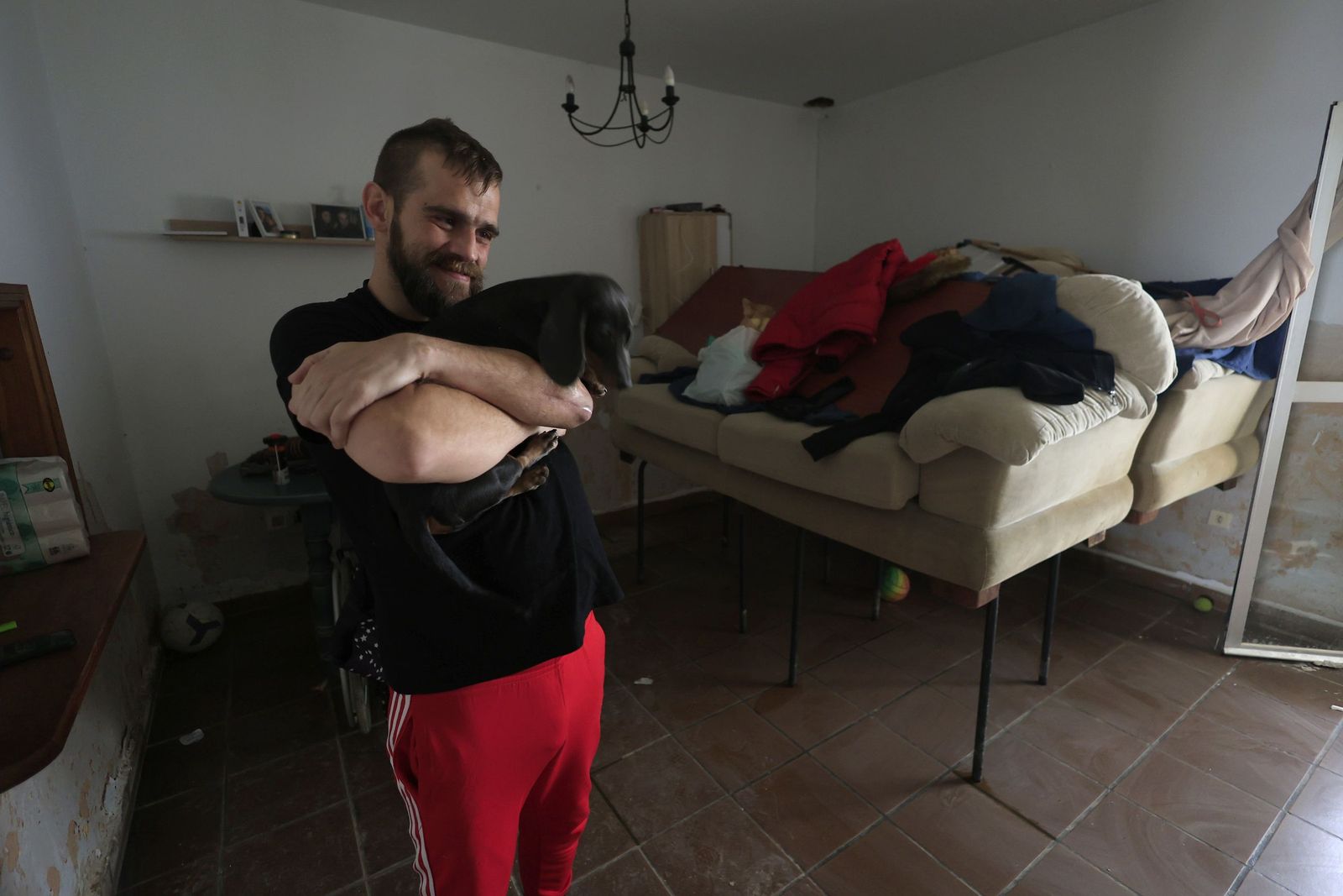 Así han quedado las casas de San Martín del Tesorillo tras la borrasca Leonardo y así se preparan ahora para Marta