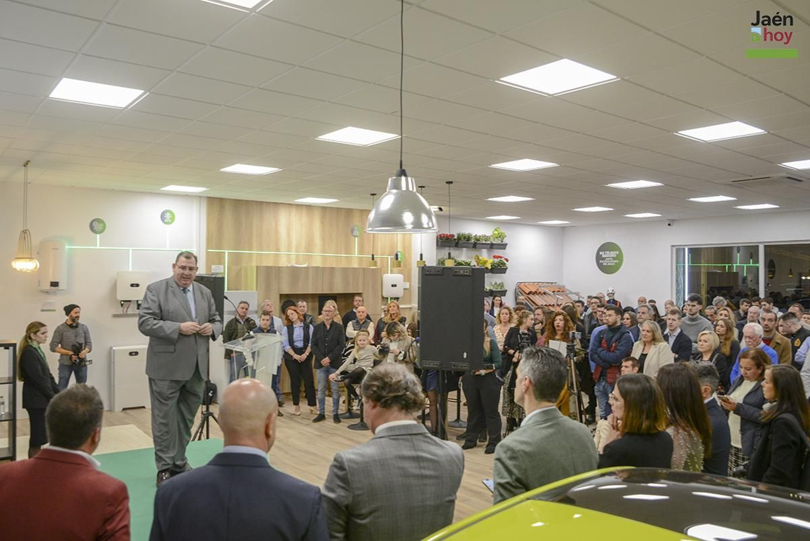 Inauguración de las instalaciones de la empresa Caorza Energy.