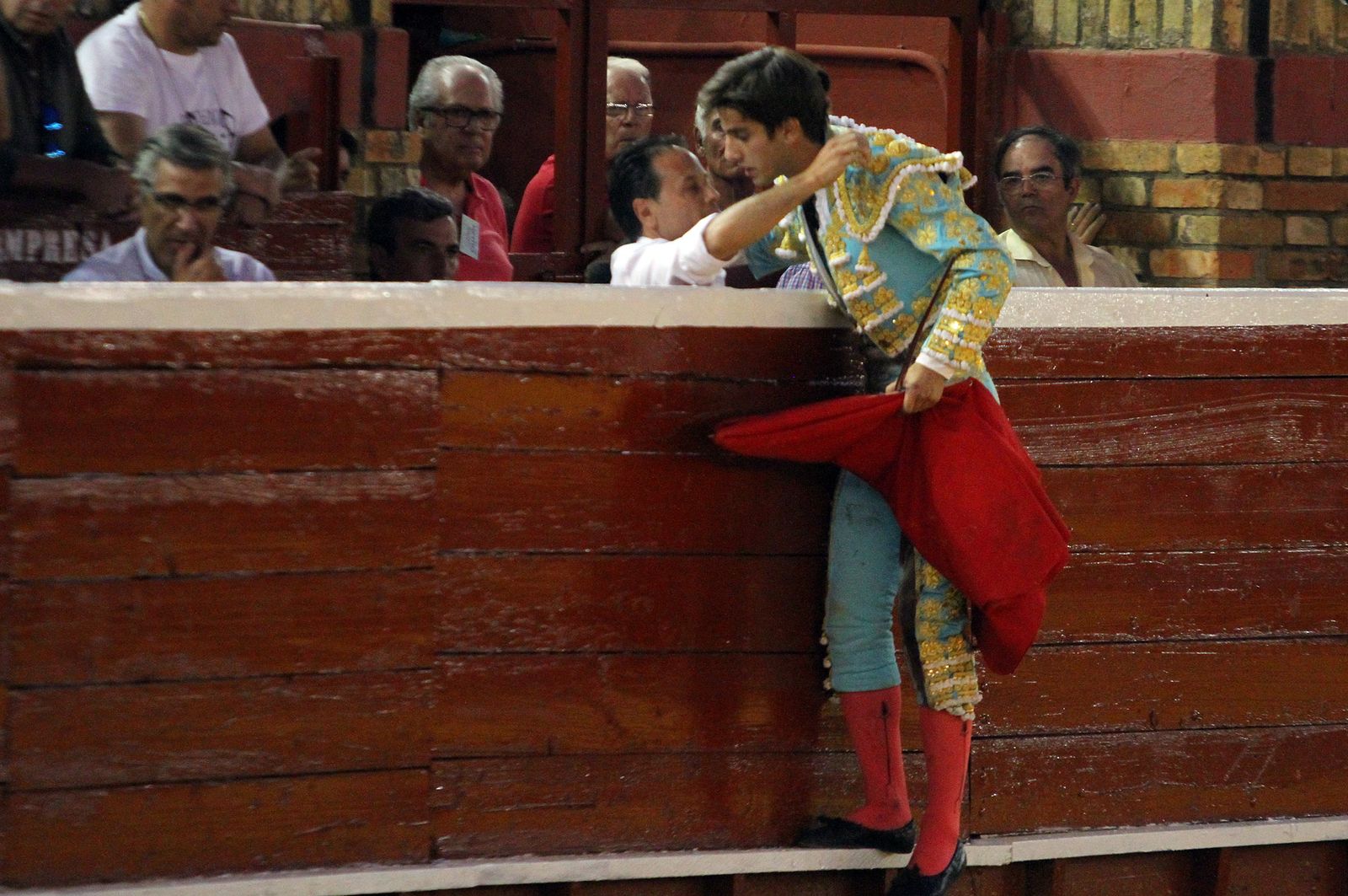 Imágenes de la Novillada de Rafael Serna, Emilio Silvera y Rodrigo Molina.