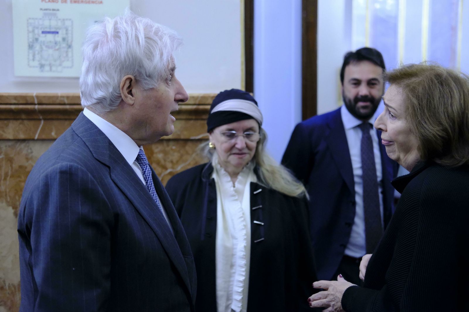 Las imágenes del homenaje a Pérez Llorca en el Congreso