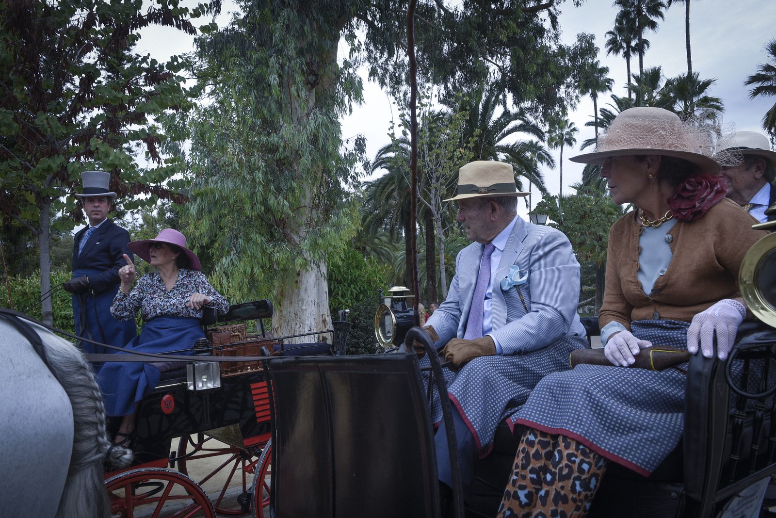 Exhibición de enganches y paseo de carruajes por el parque de María Luisa
