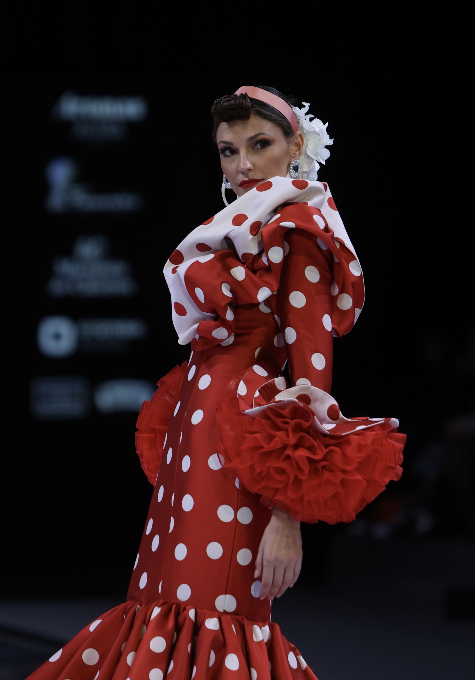 Desfile de Carmen  Latorre en SIMOF DE 2024, todas las fotos