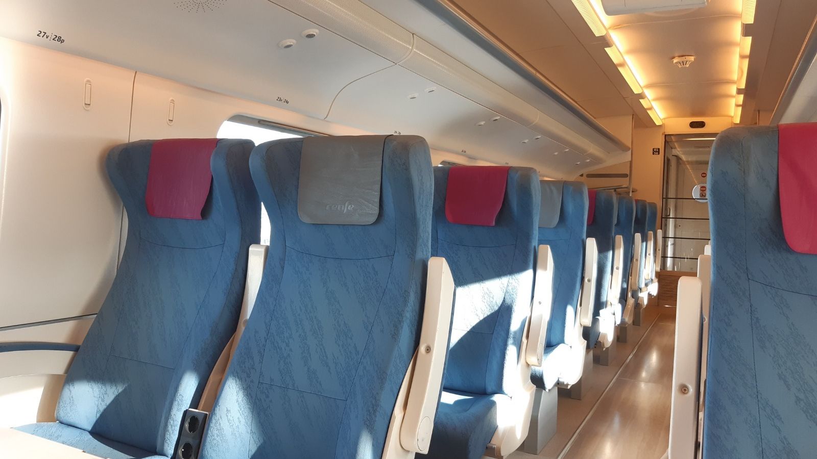 Imagen del AVE entre Sevilla y Granada, esta mañana