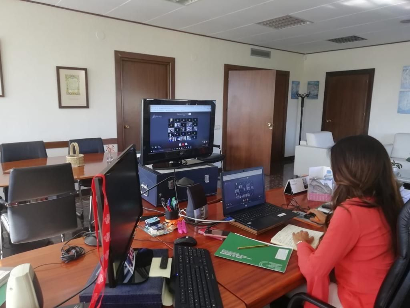 La delegada Nuria Rodríguez en la sesión de formación sobre la nueva plataforma.