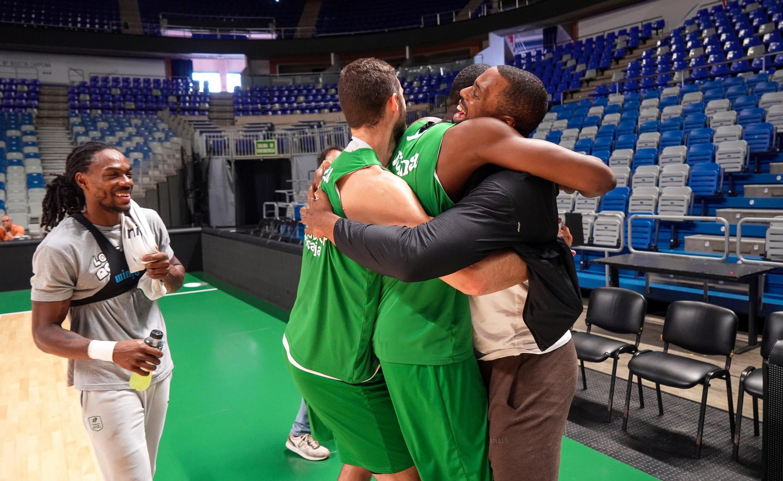 El feliz reencuentro del tío Will Thomas con el Unicaja