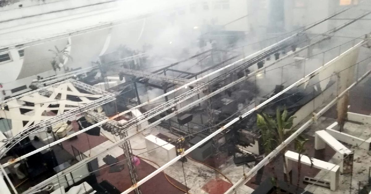 Incendio en el Plaza Europa | Sevilla: Arde una discoteca de la Isla de ...
