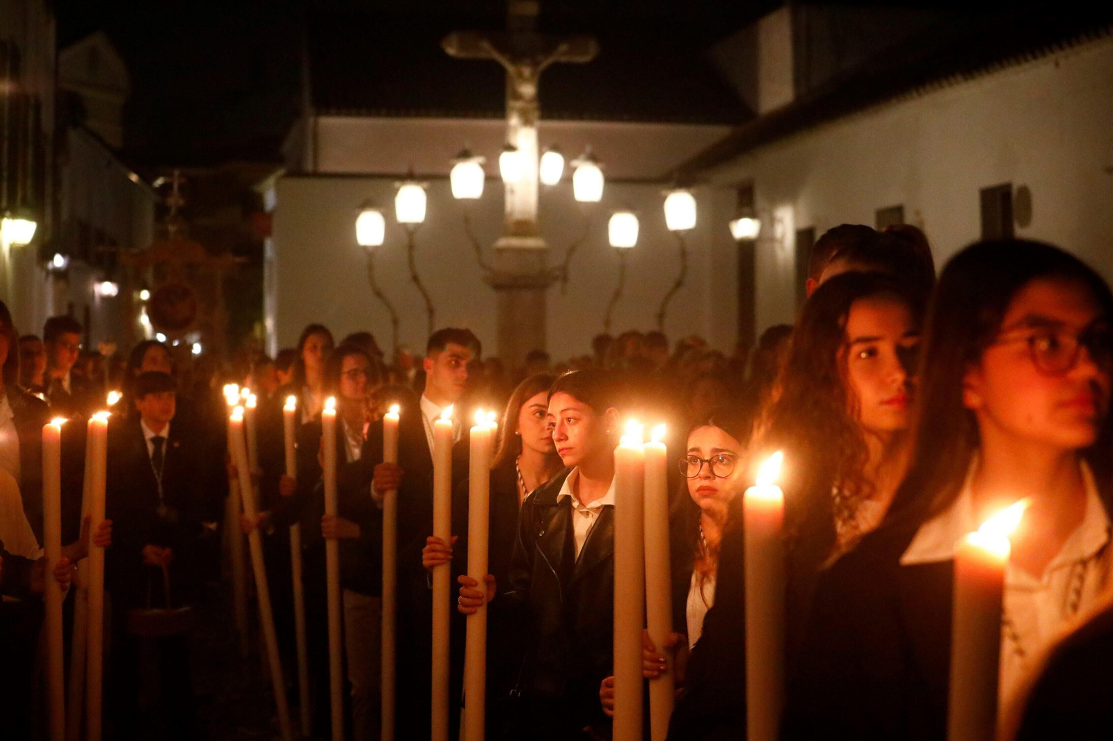 El vía crucis del Señor de la Humildad y Paciencia de Córdoba, en imágenes