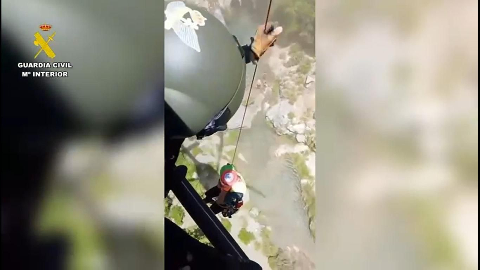 Doble rescate en montaña del GREIM y la Unidad Aérea de la Guardia Civil