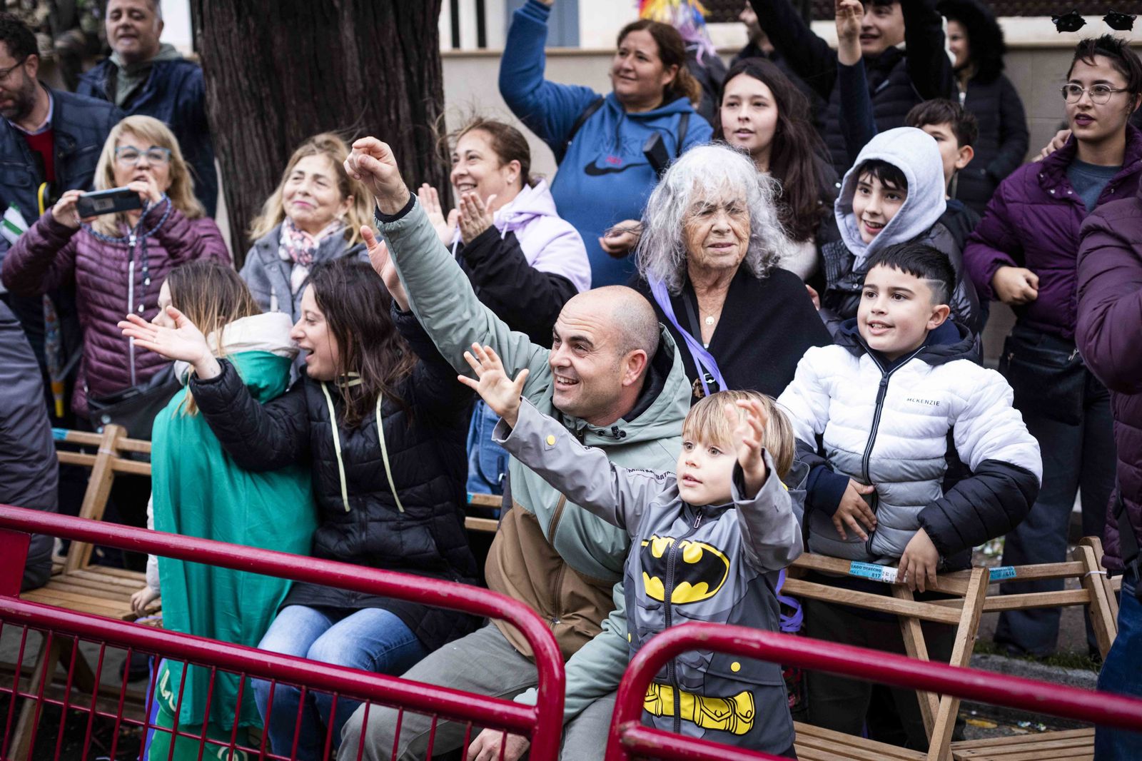 La Cabalgata Magna del Carnaval de Cádiz 2024, en imágenes