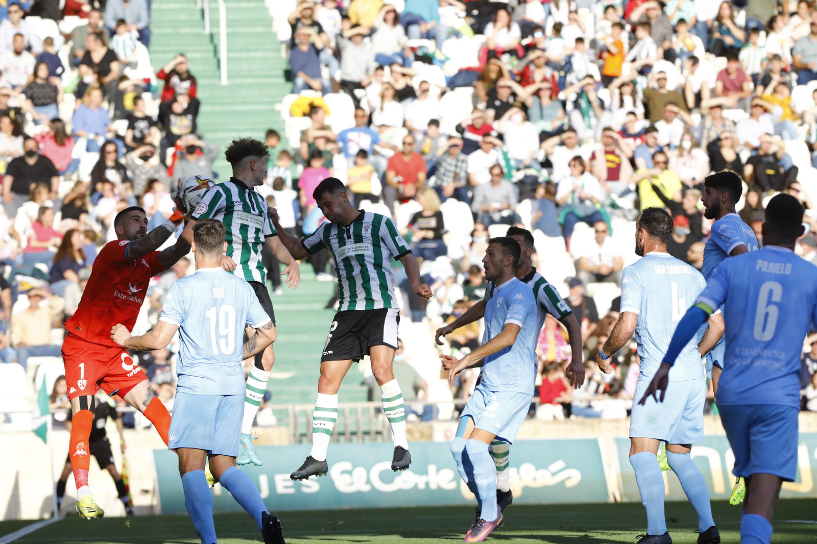 Las imágenes del triunfo del Córdoba CF ante el Villanovense