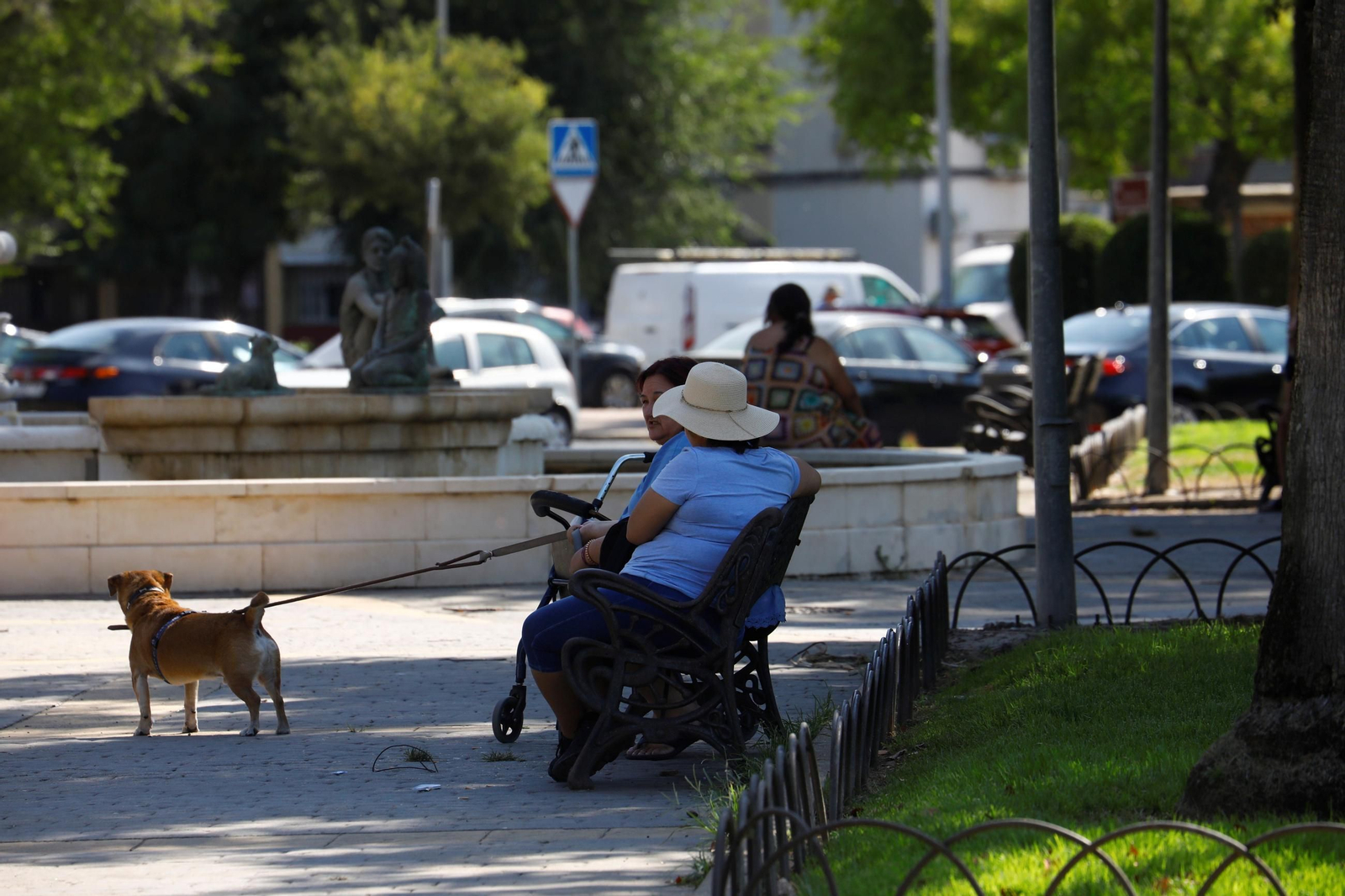 Un domingo de agosto en el barrio cordobés de Santuario, en imágenes