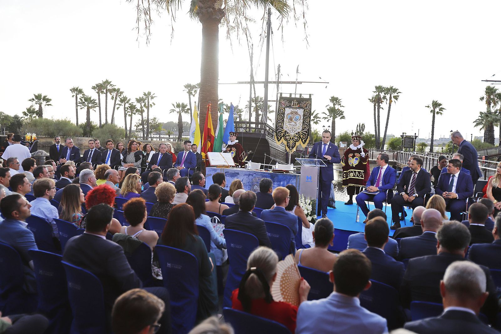 Imágenes de la constitución de la Diputación de Huelva