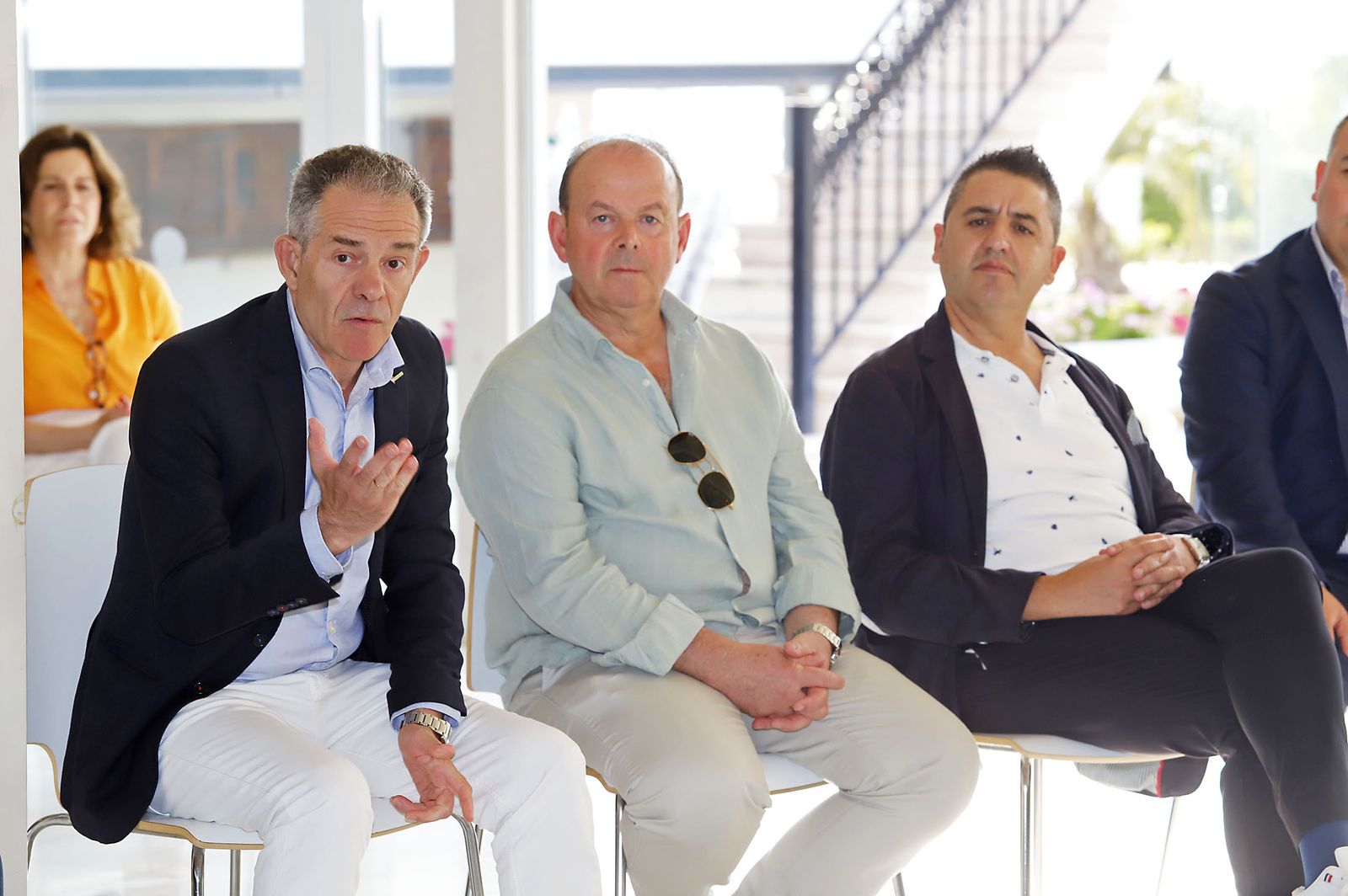 Imágenes del debate de "La Noche de los Frutos Rojos"