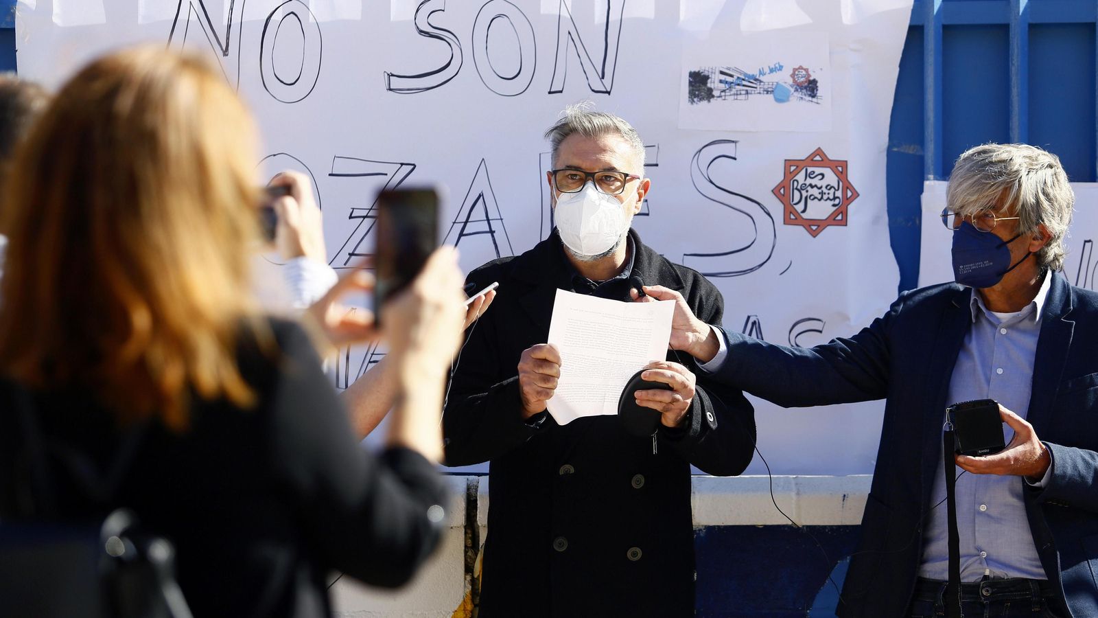 Lectura del manifiesto en el IES Bel al Jatib este lunes.