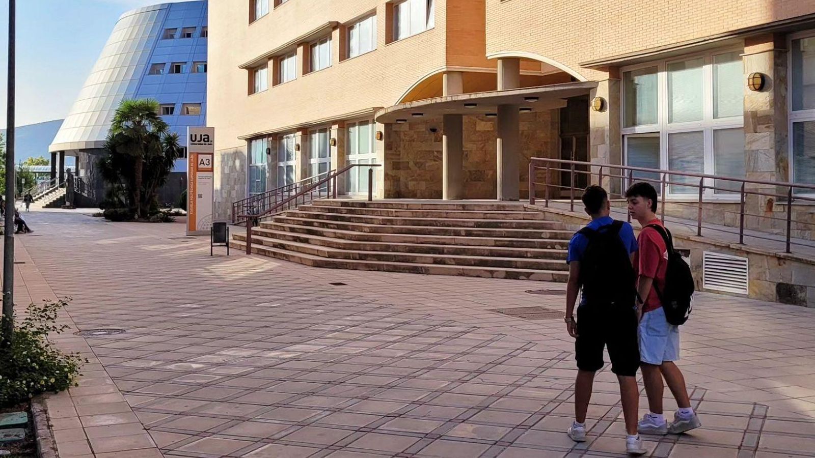 Archivo - Vida en el campus universitario.