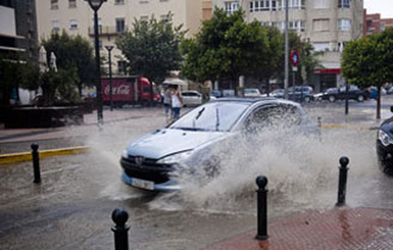 La ciudad sufre por segundo día un apagón por una tormenta
