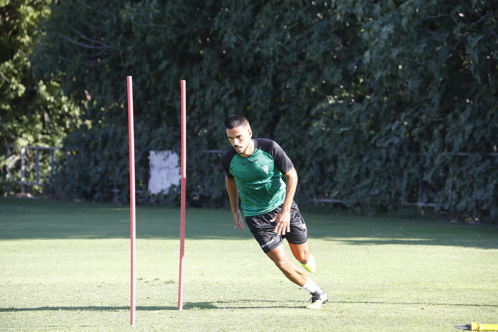 El primer entrenamiento de Recio con el Córdoba CF, en imágenes