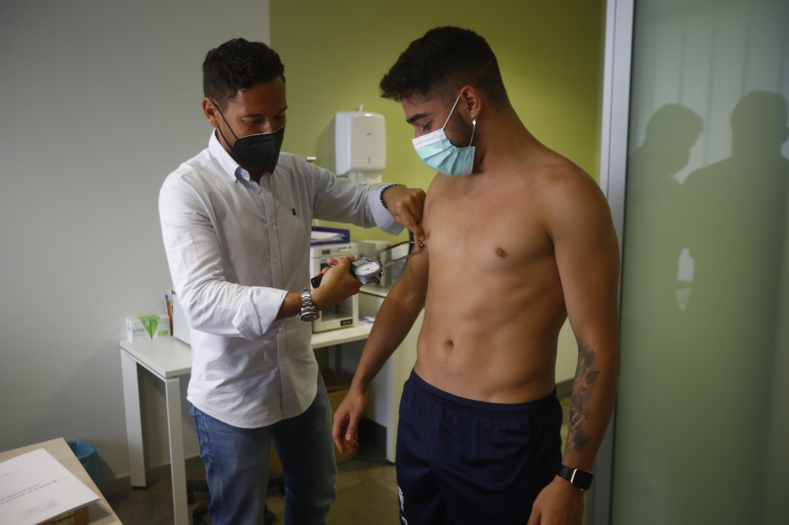 Las imágenes de los reconocimientos médicos del Córdoba Futsal