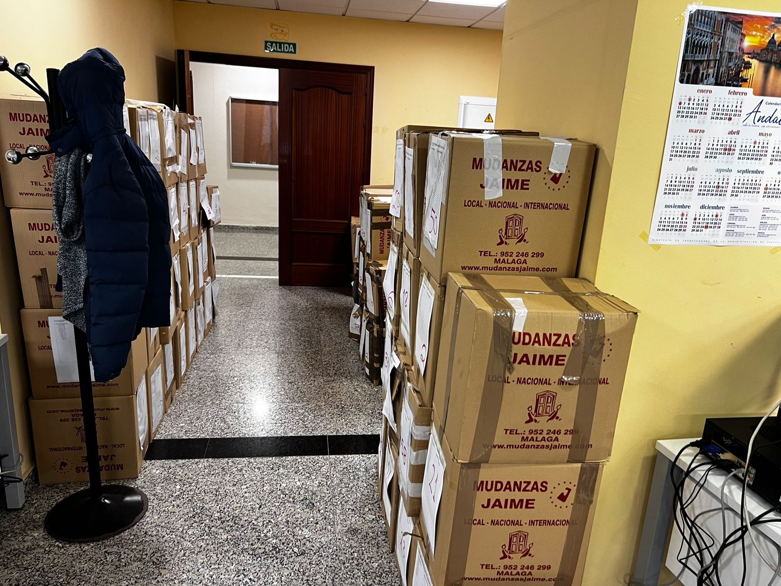 Expedientes durante el traslado del Juzgado de Violencia sobre la Mujer de Fuengirola a otro edificio