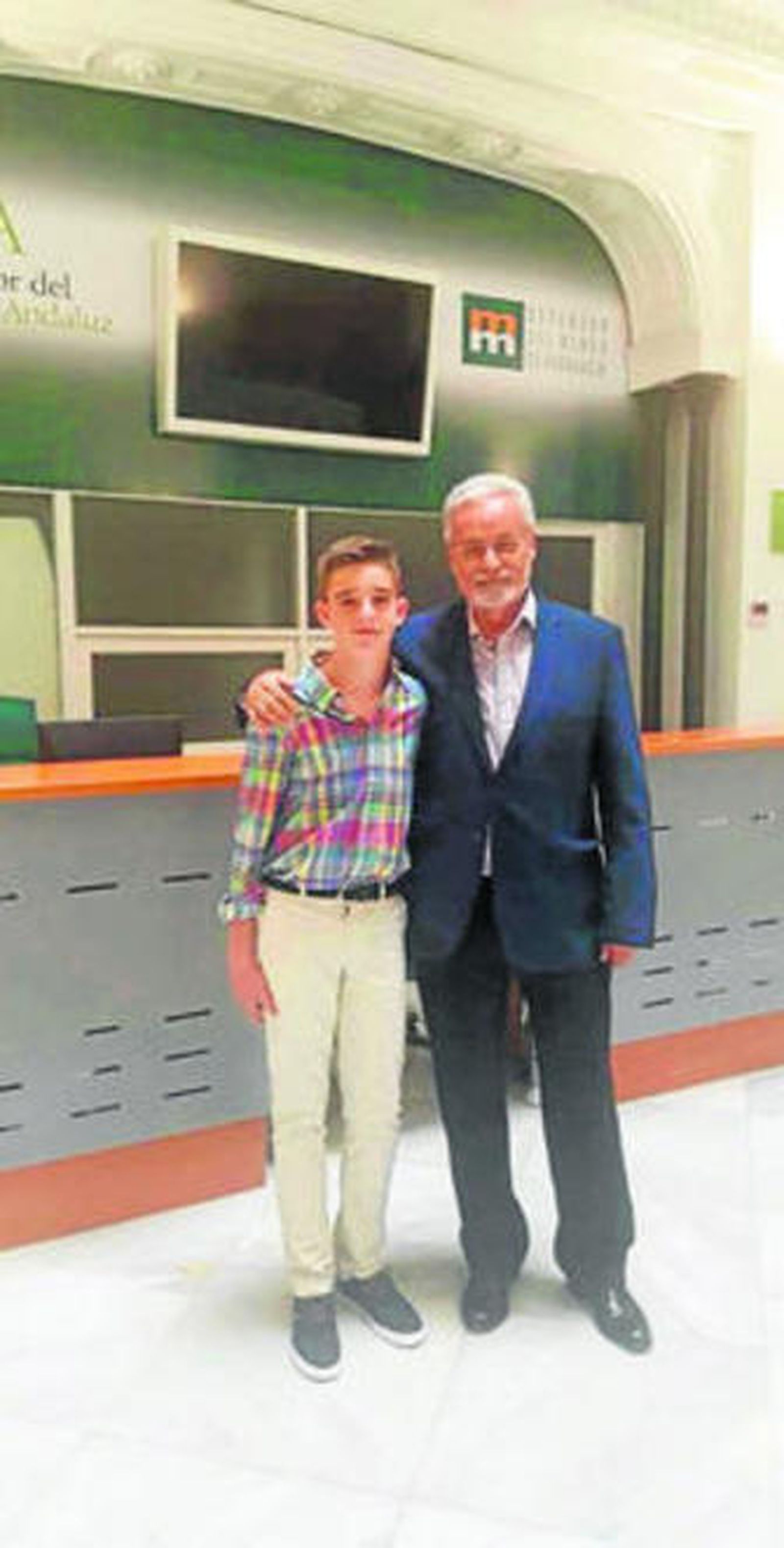 Juan Andrés Archilla junto al Defensor del Menor Andaluz, Jesús Maeztu.