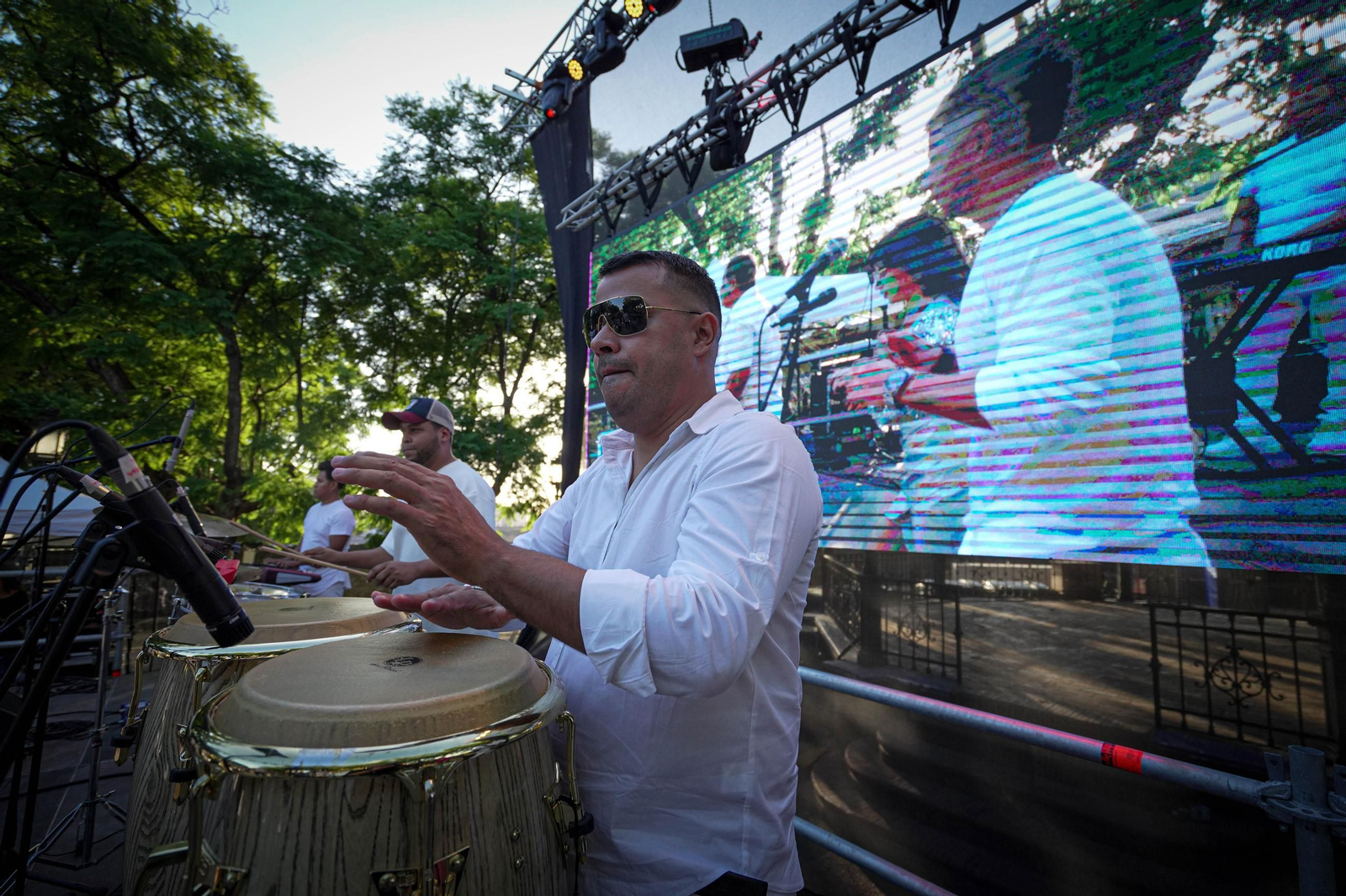 Imágenes de la fiesta Alma Hispana y la Noche Azul y Blanca en Jerez