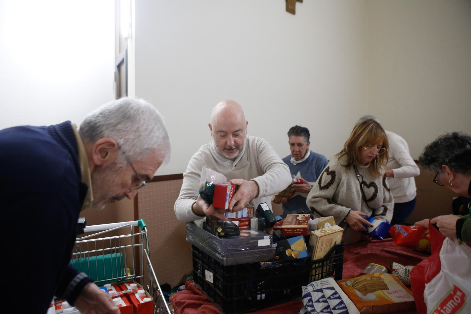 Las fotos del homenaje al padre Pedro por sus 50 años de entrega absoluta a la Piñera
