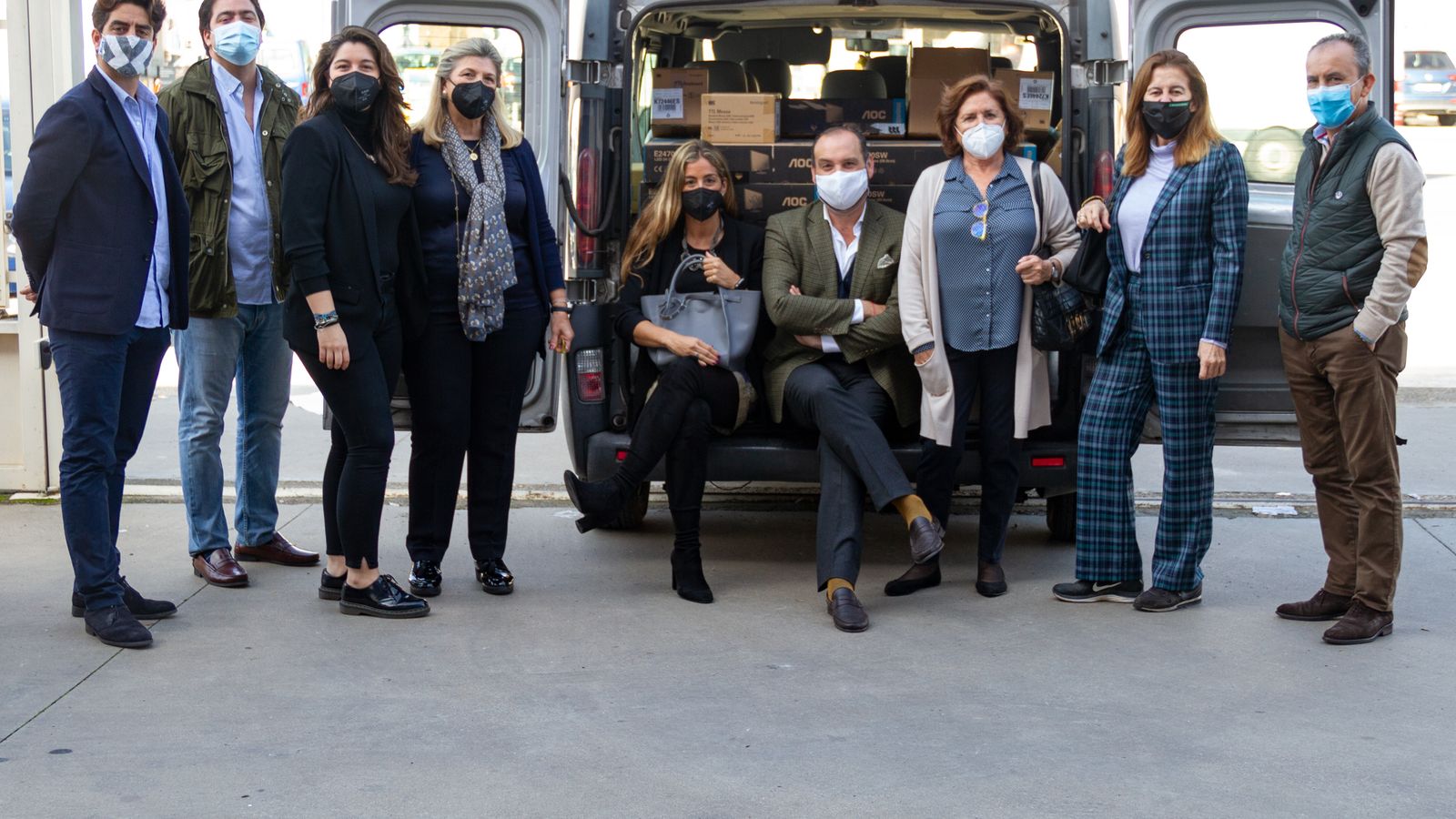 Con esta donación se facilita que los menores puedan seguir el ritmo de sus clases, y hacer sus trabajos y tareas escolares en formato digital desde los hogares.