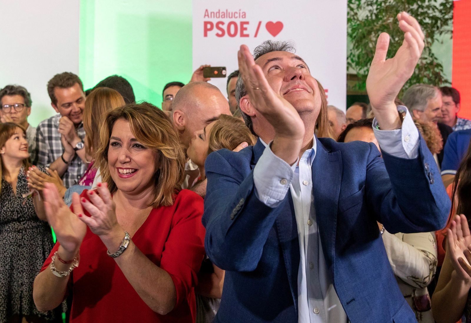 Juan Espadas celebra su triunfo en las Municipales.